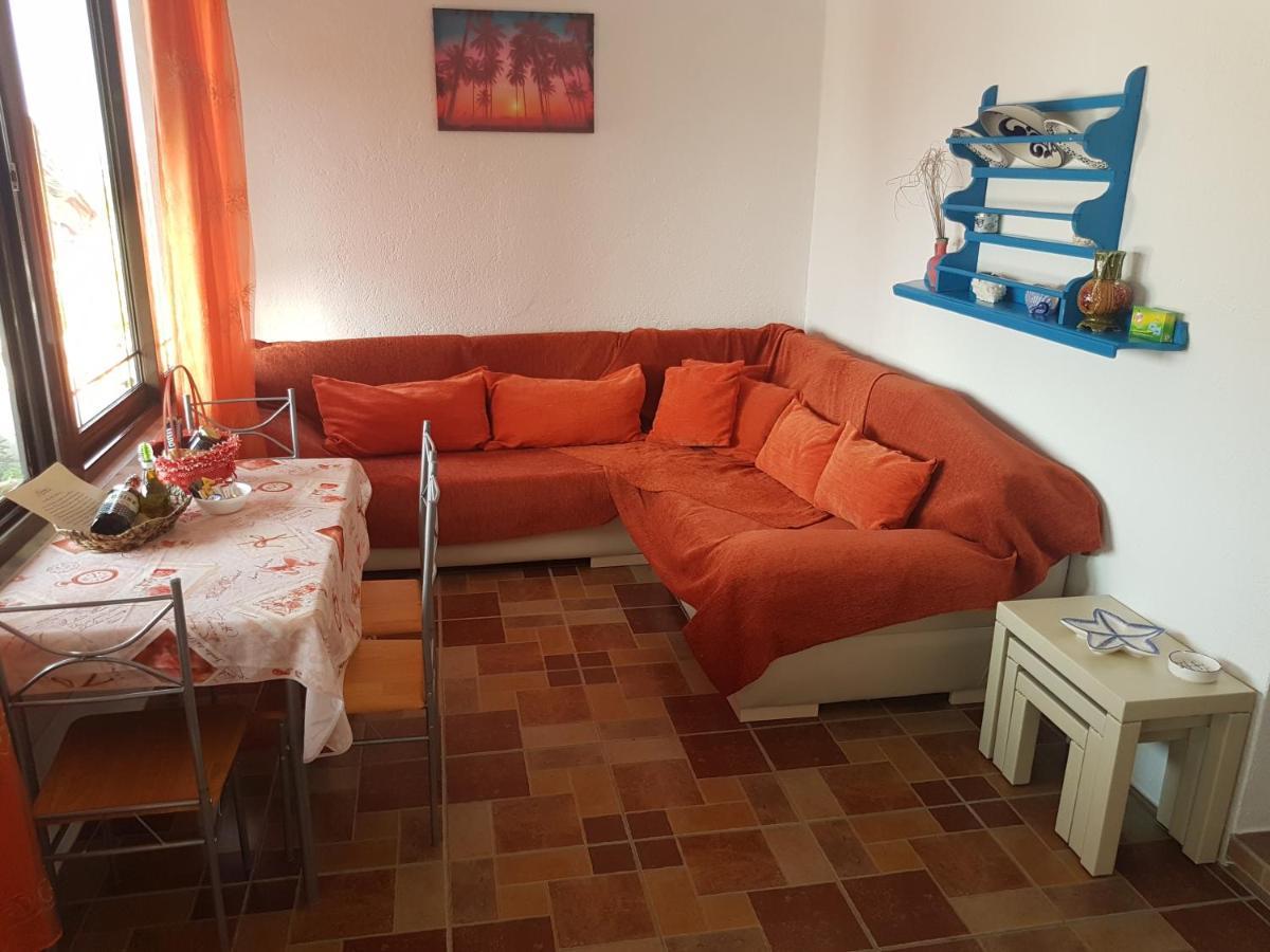 Melina'S Apartments Kalavárda Zewnętrze zdjęcie