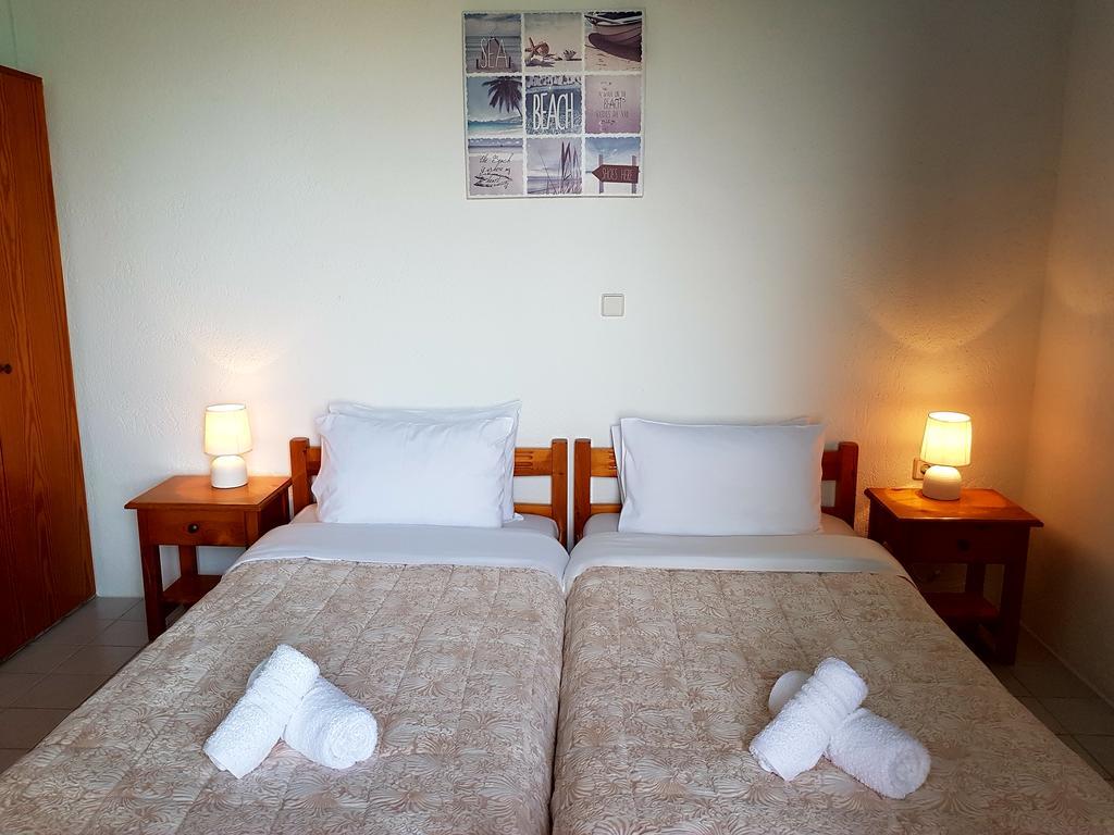 Melina'S Apartments Kalavárda Zewnętrze zdjęcie