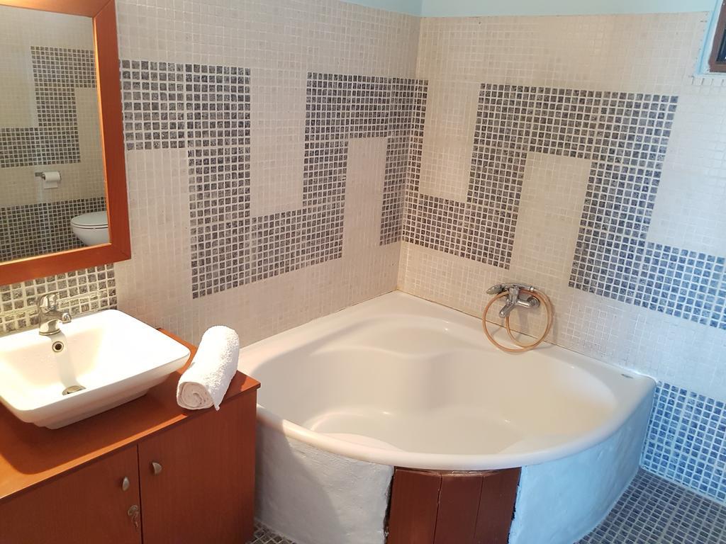 Melina'S Apartments Kalavárda Zewnętrze zdjęcie