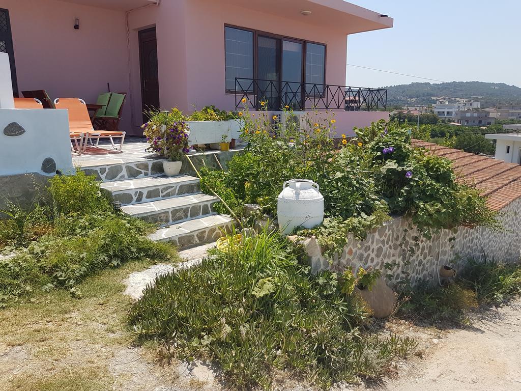 Melina'S Apartments Kalavárda Zewnętrze zdjęcie