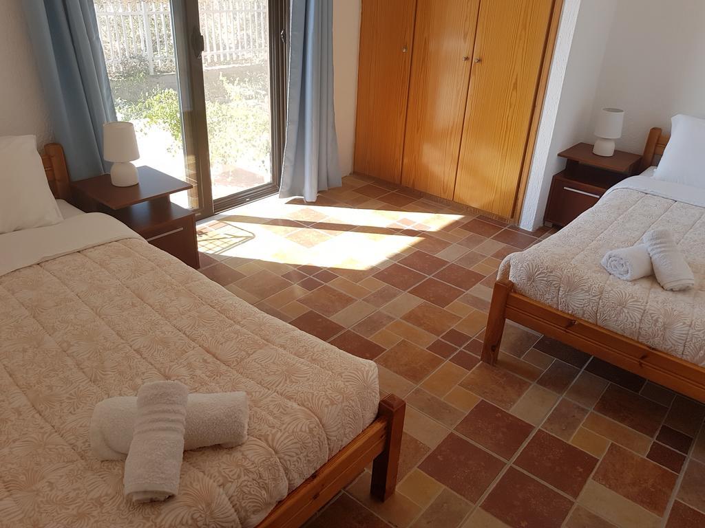 Melina'S Apartments Kalavárda Zewnętrze zdjęcie