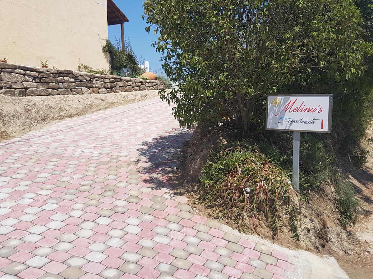 Melina'S Apartments Kalavárda Zewnętrze zdjęcie