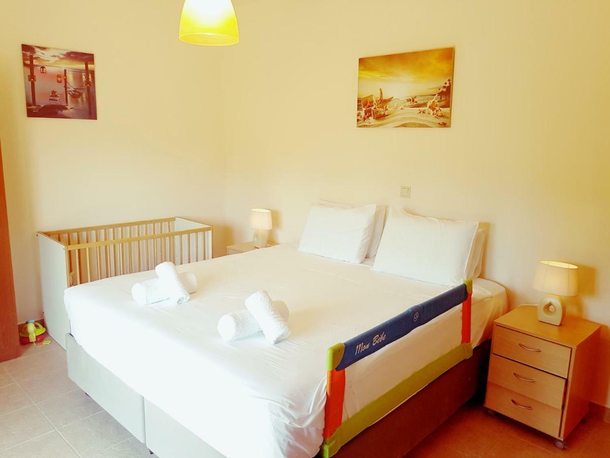 Melina'S Apartments Kalavárda Zewnętrze zdjęcie
