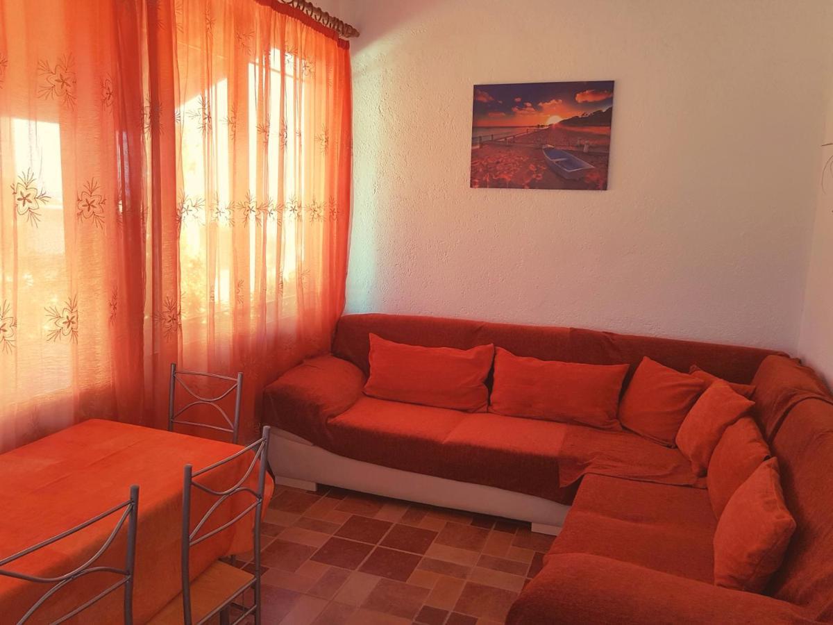 Melina'S Apartments Kalavárda Zewnętrze zdjęcie
